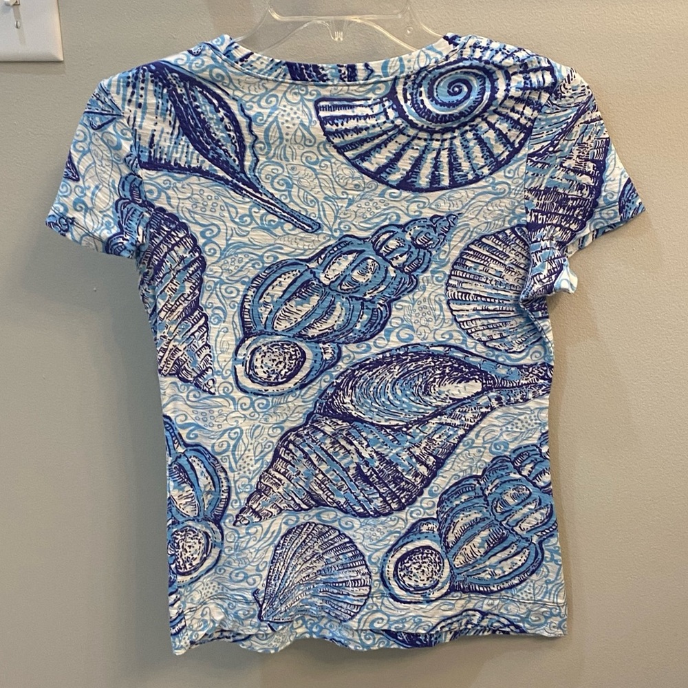 Lilly Pulitzer Lexie Crew Short Sleeve Tee Blue Stuffed Shells S - Picture 2 of 5